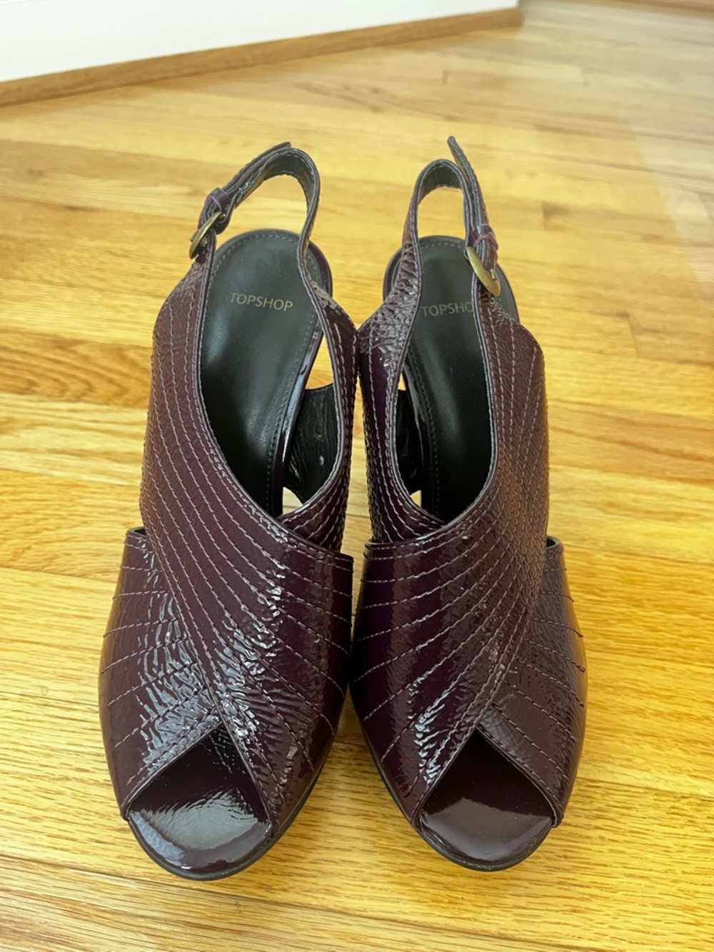 TOPSHOP Burgundy Croc-Embossed Slingback Mules Size 7